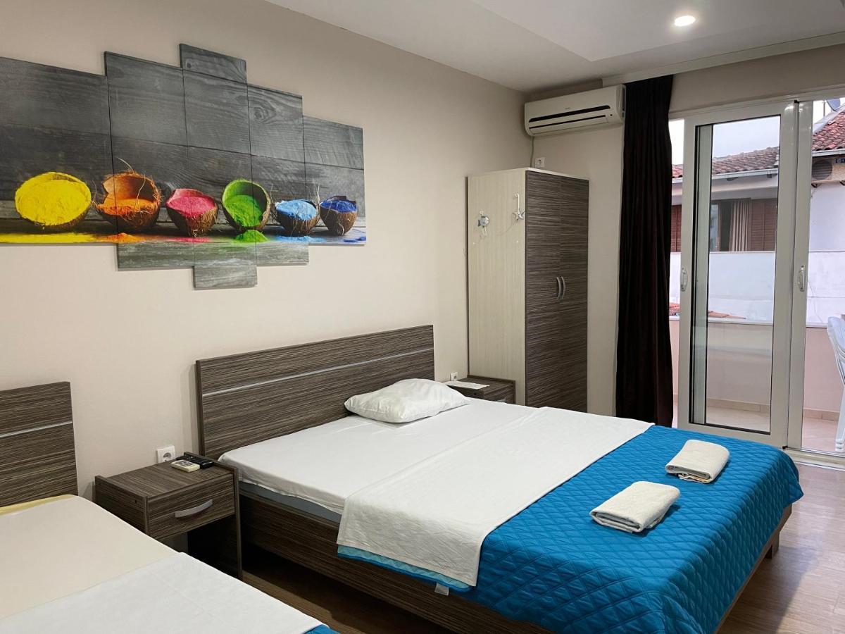 Apartments Lati Ulcinj Bagian luar foto