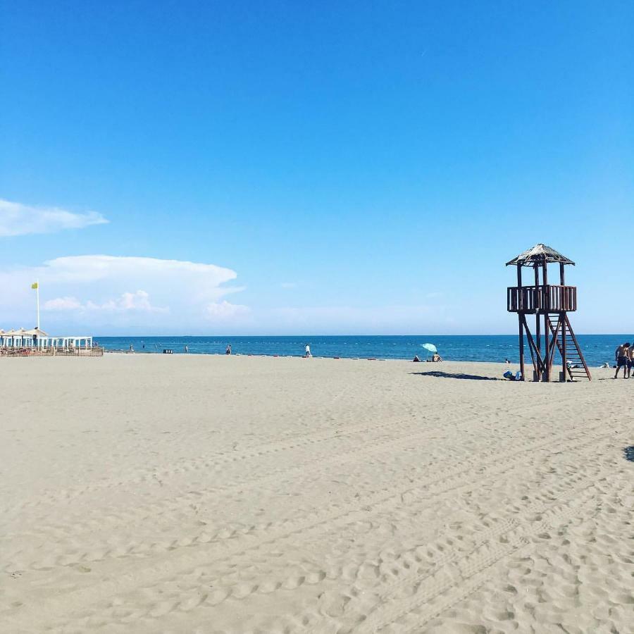 Apartments Lati Ulcinj Bagian luar foto